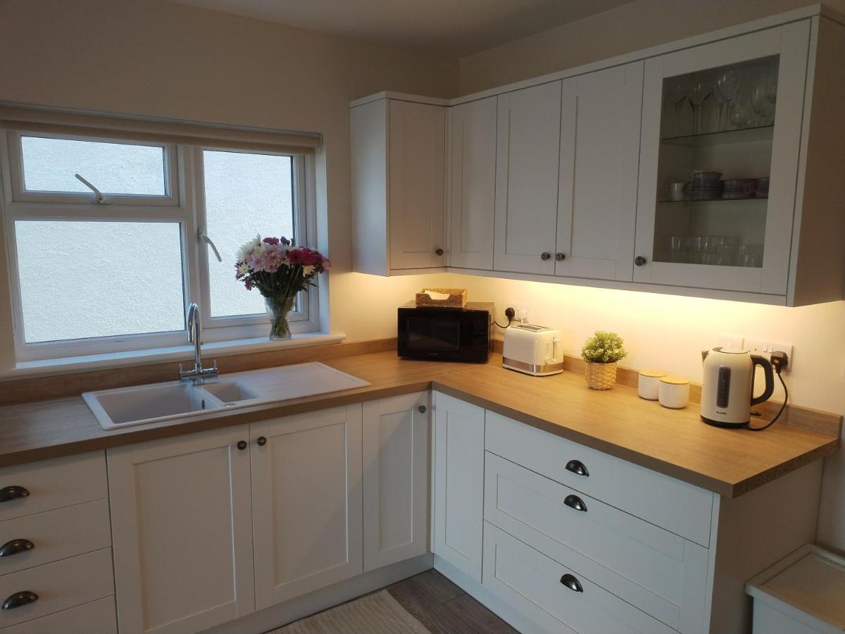 Spacious And Sunny With Underfloor Heating Throughout