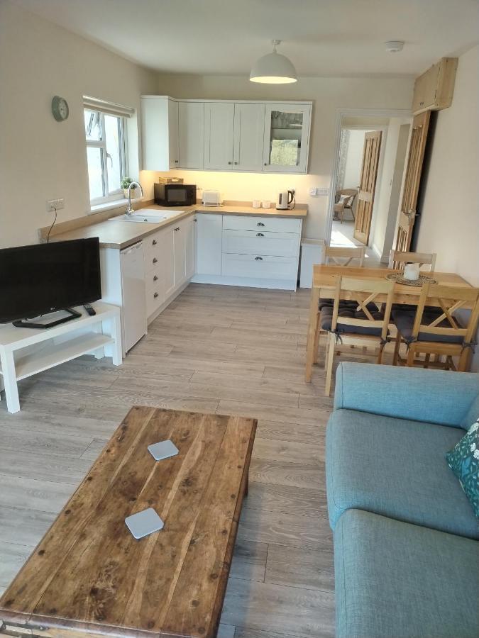 Spacious And Sunny With Underfloor Heating Throughout